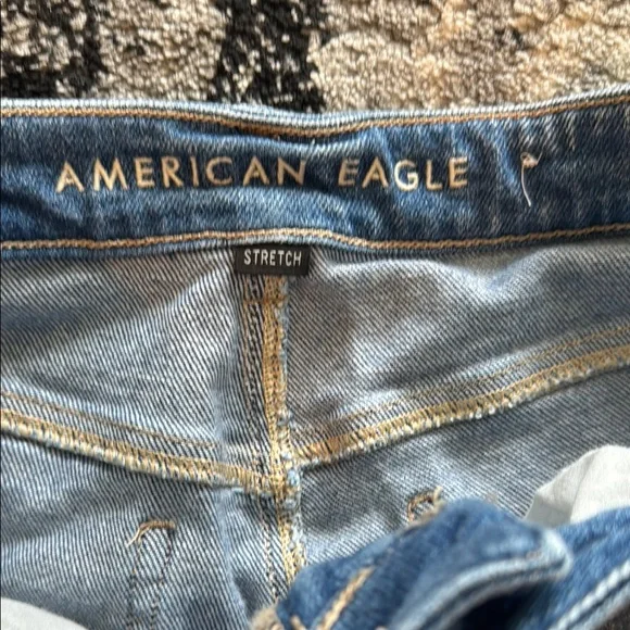 🛍️American Eagle Distressed Blue Jeans - Picture 4 of 9